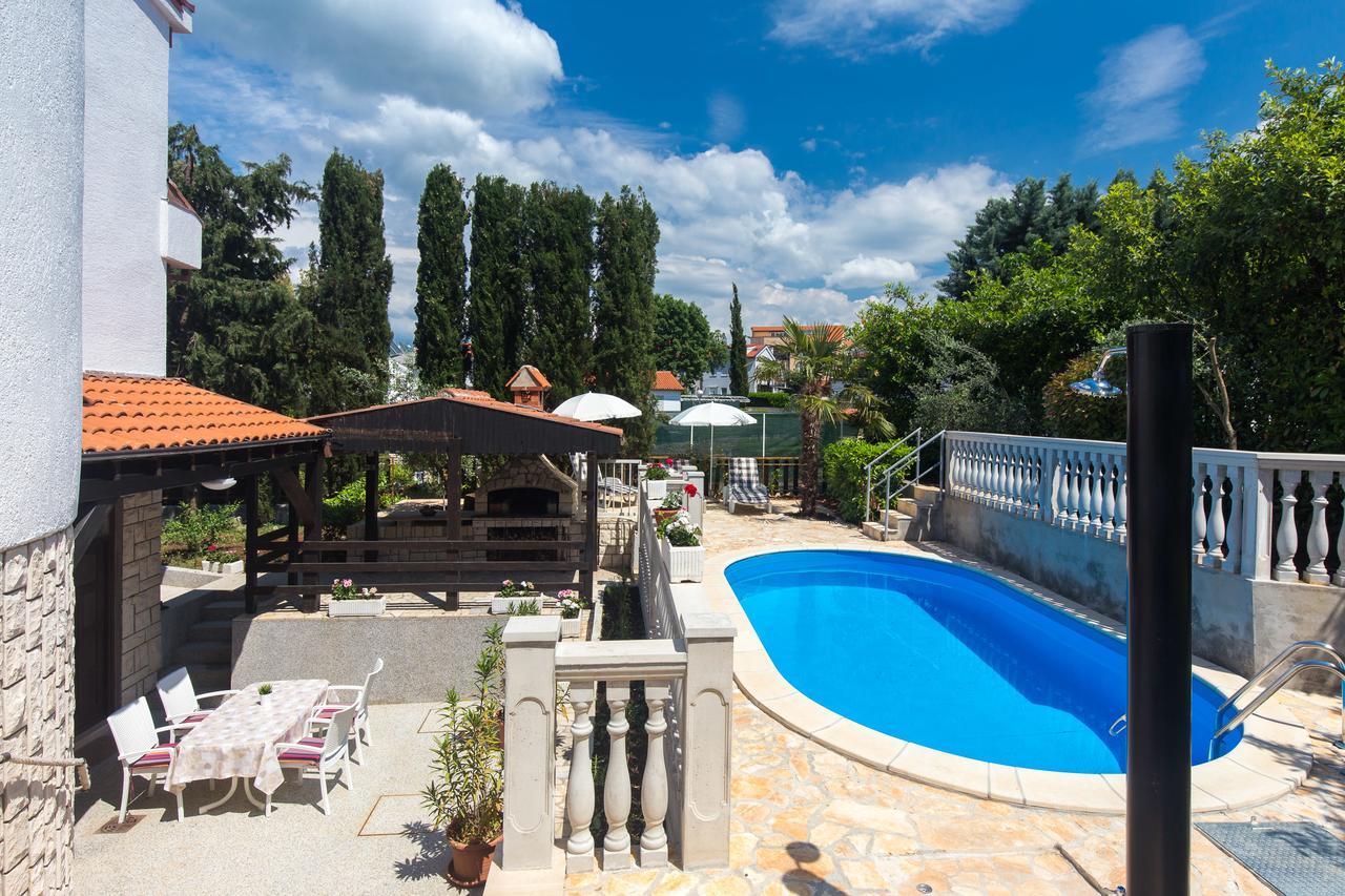 Apartment Pavic *