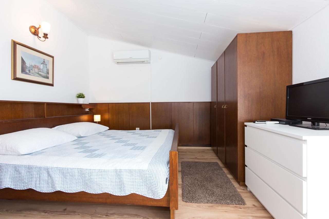 Apartment Pavic *