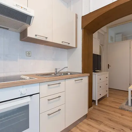 Apartments Pavic Malinska Exterior photo