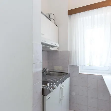 Apartments Pavic Malinska Exterior photo